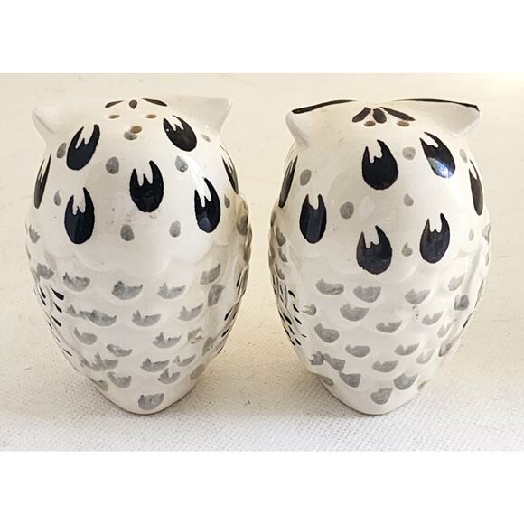 SALT & PEPPER SHAKERS-Cream with Black & Gray Owls-Small-Bottom Stoppers - Picture 6 of 7